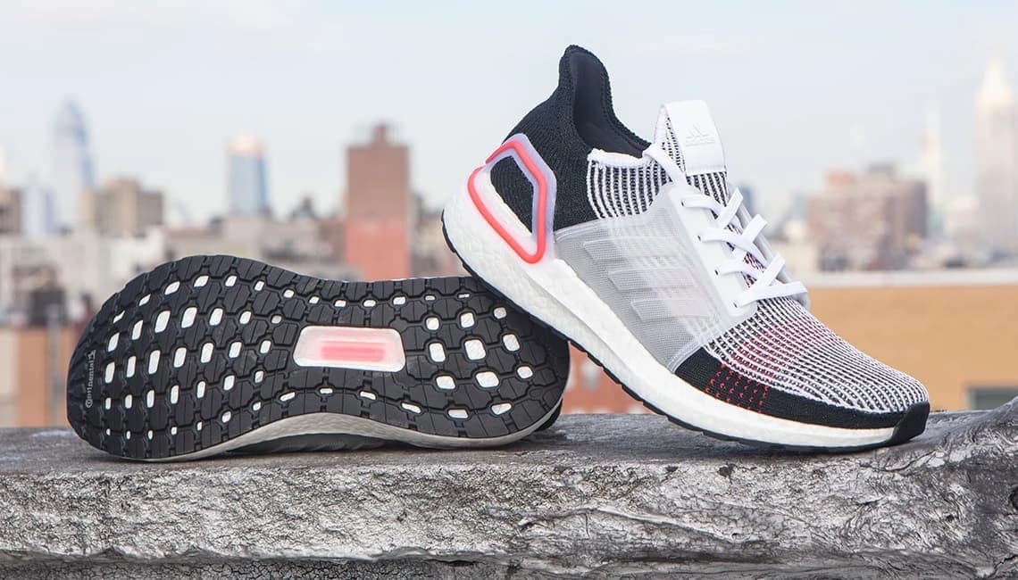 Adidas ultra boost outlet ftwr white/active red/chalk white